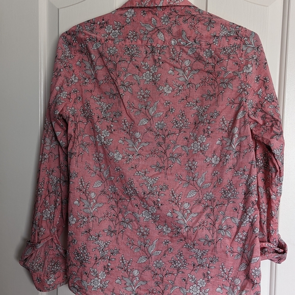 GAP Pink Floral Button Up Top Size Small - Picture 2 of 4